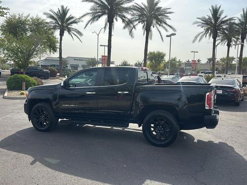 Onyx Black 2022 GMC Canyon Denali