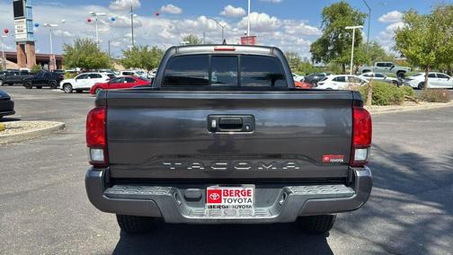 2018 Toyota Tacoma SR