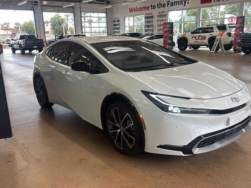 2024 Toyota Prius XLE