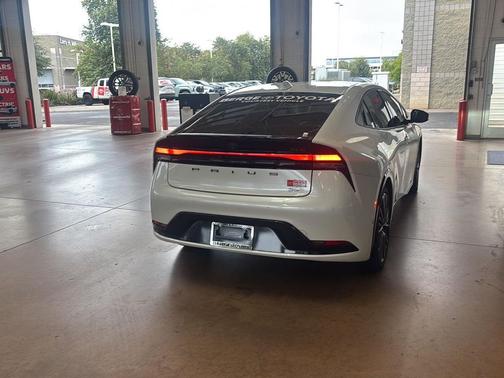 2024 Toyota Prius XLE