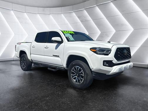 Super White 2021 Toyota Tacoma TRD Sport