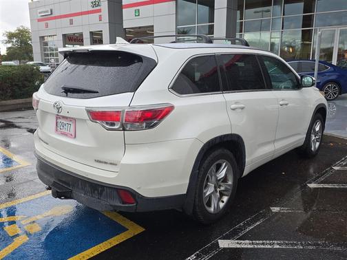 2016 Toyota Highlander Limited