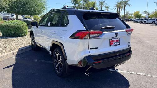 2025 Toyota RAV4 Hybrid SE