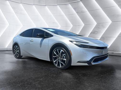 Cutting Edge 2025 Toyota Prius Plug-In Hybrid XSE Premium