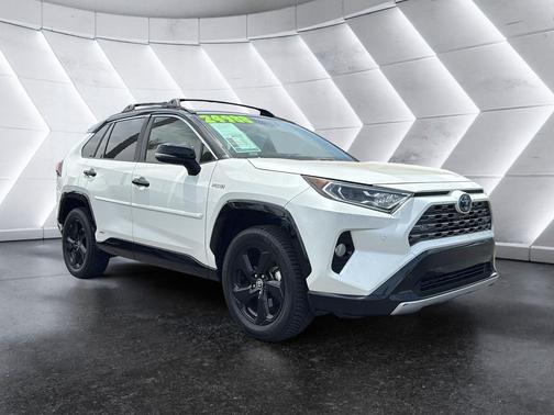 Blizzard Pearl w/Midnight Black Metallic Roof 2020 Toyota RAV4 Hybrid SE