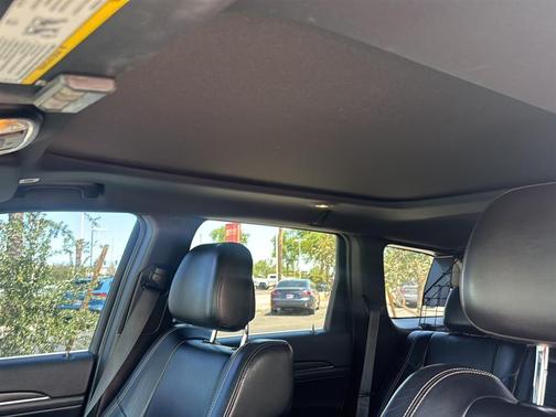 Bright White Clearcoat 2017 Jeep Grand Cherokee Limited