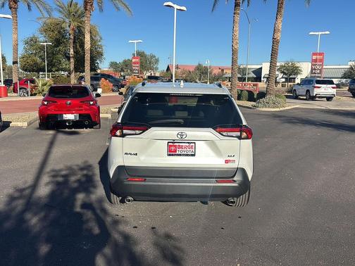 2024 Toyota RAV4 XLE Premium