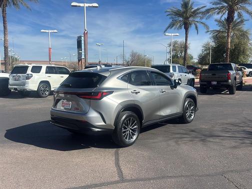 2023 Lexus NX 350h Premium