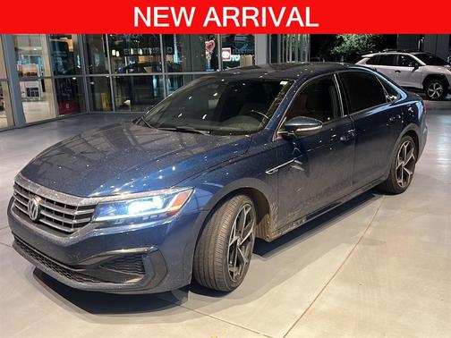2021 Volkswagen Passat 2.0T R-Line