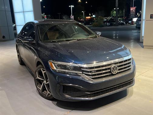 2021 Volkswagen Passat 2.0T R-Line