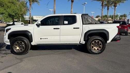 2025 Toyota Tacoma Hybrid Trailhunter
