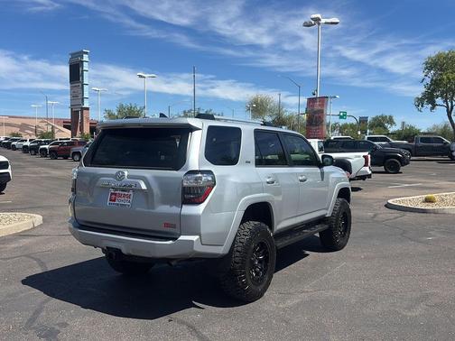 Classic Silver Metallic 2024 Toyota 4Runner SR5 Premium