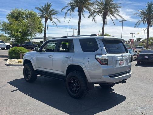Classic Silver Metallic 2024 Toyota 4Runner SR5 Premium
