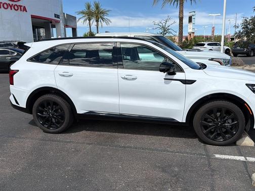 Glacial White Pearl 2021 Kia Sorento SX