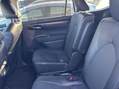 2024 Toyota Highlander Limited