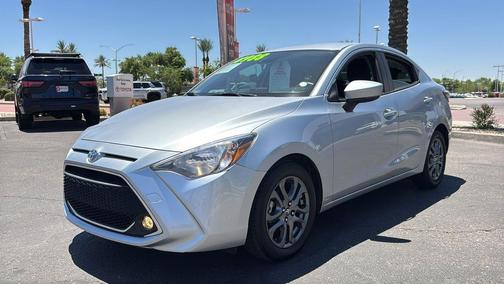 Chromium 2019 Toyota Yaris Sedan LE