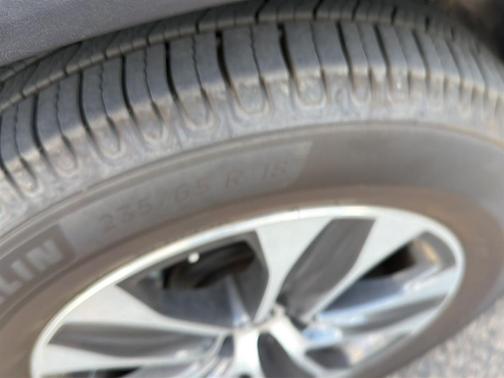 Magnetic Gray Metallic 2022 Toyota Highlander XLE