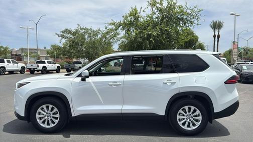 Wind Chill Pearl 2026 Toyota Grand Highlander XLE