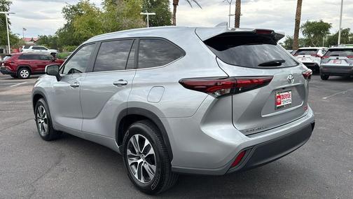 2024 Toyota Highlander XSE
