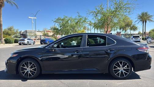 Midnight Black Metallic 2024 Toyota Camry SE