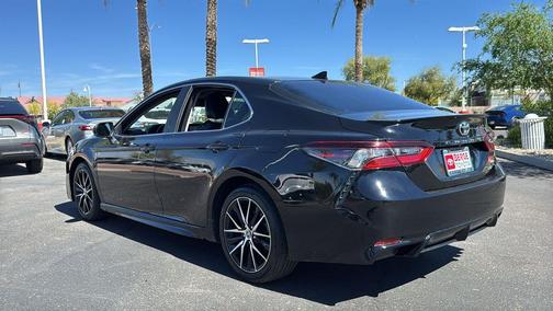 Midnight Black Metallic 2024 Toyota Camry SE