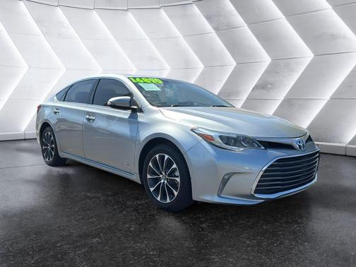 Celestial Silver Metallic 2016 Toyota Avalon Hybrid XLE Premium