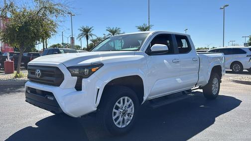 2025 Toyota Tacoma SR5