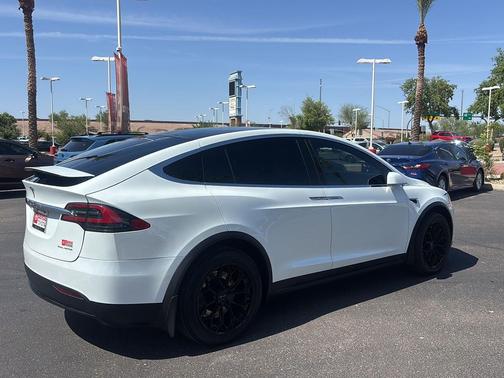 Pearl White Multi-Coat 2019 Tesla Model X Long Range