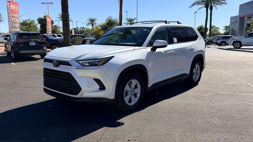 2026 Toyota Highlander Hybrid LE
