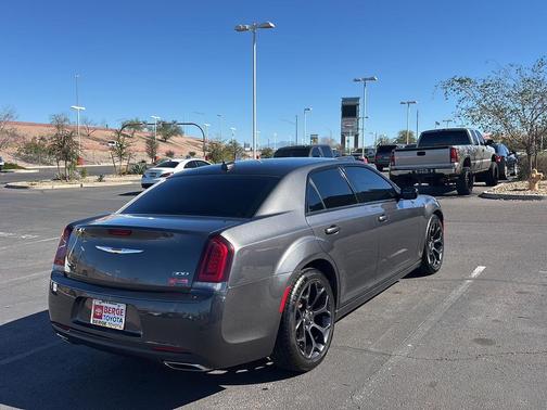 2019 Chrysler 300 Touring
