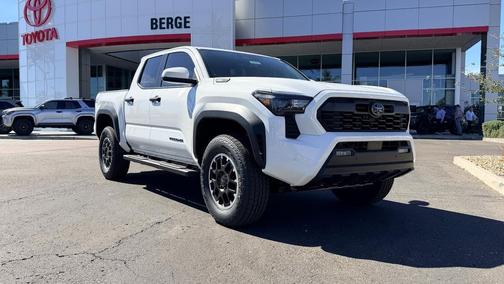 2026 Toyota Tacoma Hybrid TRD Off Road