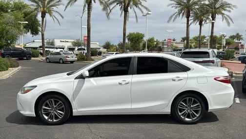 2017 Toyota Camry SE