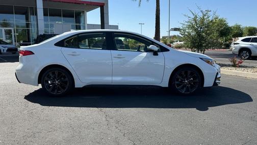 2026 Toyota Corolla Hybrid SE