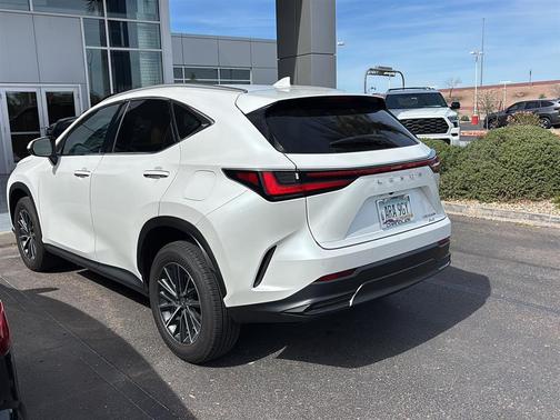 2025 Lexus NX 350h Premium