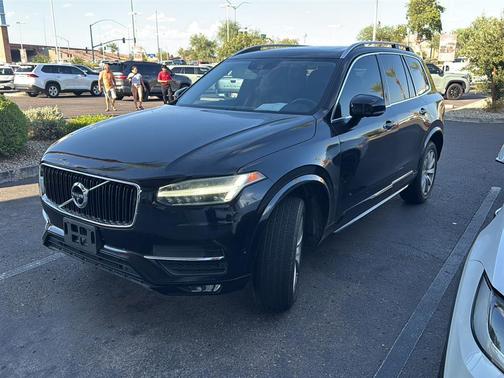 Onyx Black Metallic 2017 Volvo XC90 T5 Momentum
