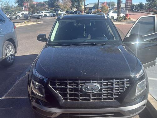 2022 Hyundai VENUE SEL