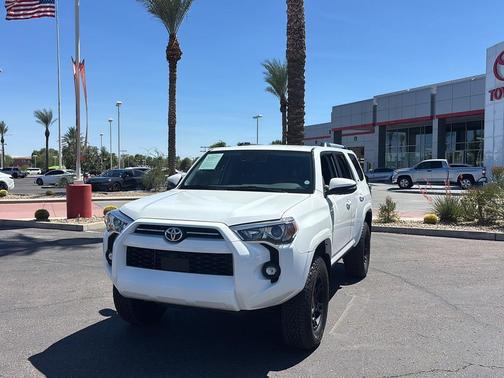 Ice Cap 2023 Toyota 4Runner SR5 Premium