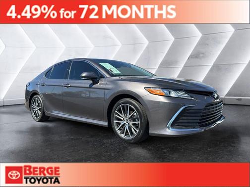 2023 Toyota Camry Hybrid XLE