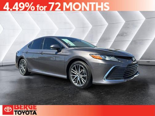2023 Toyota Camry Hybrid XLE