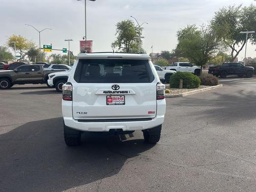 Ice Cap 2024 Toyota 4Runner SR5