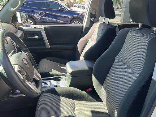 Ice Cap 2024 Toyota 4Runner SR5