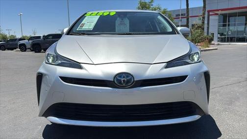 2022 Toyota Prius LE