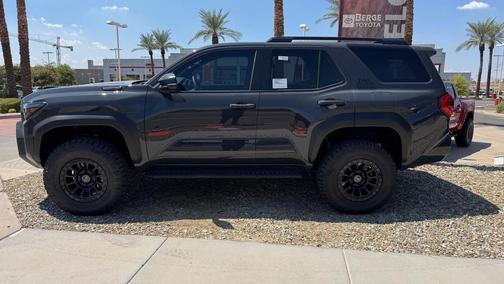 2025 Toyota 4Runner TRD Off Road
