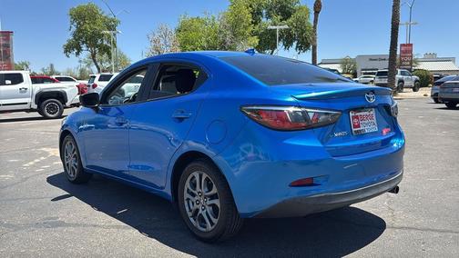 Sapphire 2019 Toyota Yaris Sedan LE
