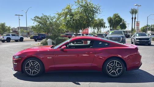 Rapid Red Metallic Tinted Clearcoat 2022 Ford Mustang GT Premium
