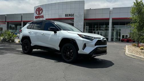2025 Toyota RAV4 Hybrid SE