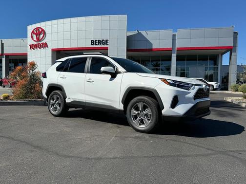 2025 Toyota RAV4 Hybrid XLE