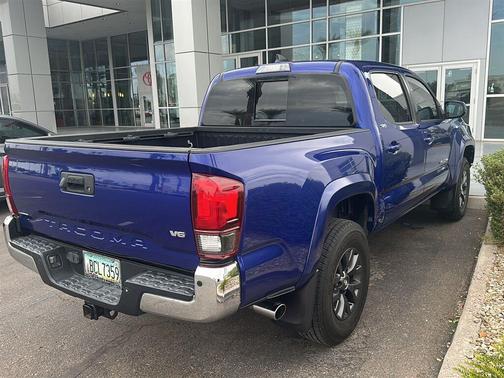 Blue Crush Metallic 2022 Toyota Tacoma SR5