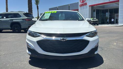 Summit White 2020 Chevrolet Malibu FWD RS
