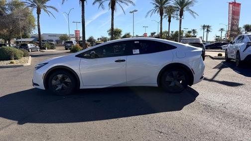 2026 Toyota Prius Plug-In Hybrid SE